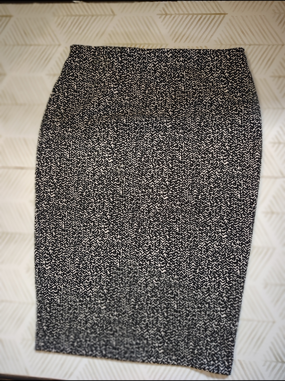 Vice Camuto Large Black & White Patterned Pencil Skirt Officewear Business Casua